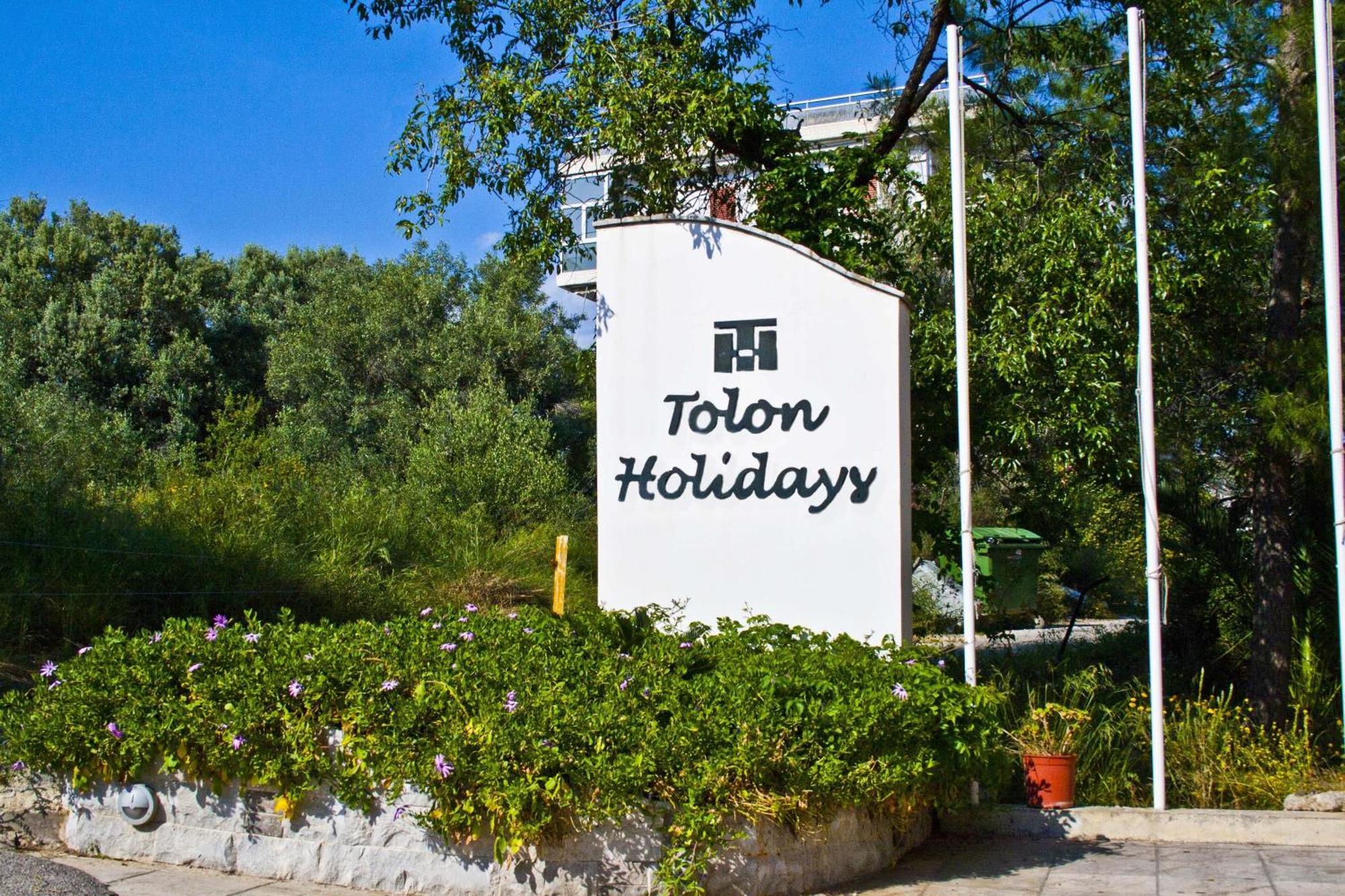 Hotel Holidays
