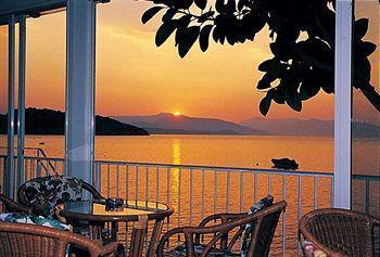 Holidays Hotel