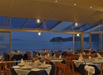 Hotel Holidays 4*